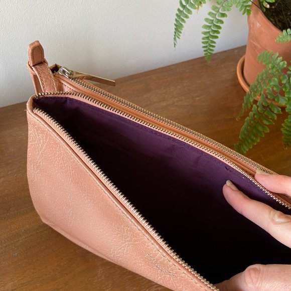 Matt & Nat • 3-pocket Purse / Bag • Blush Pink • Adjustable Strap - Picture 4 of 11